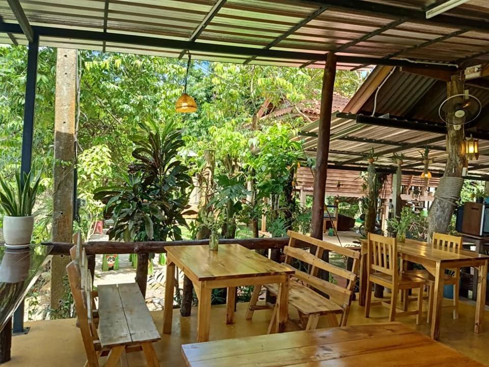 Suankafae Resort สวนกาแฟรีสอร์ท Surat Thani Exterior photo